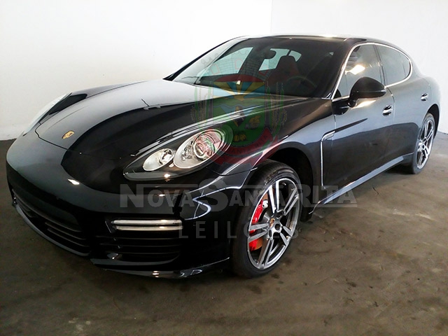 LOTE 027 - Porsche Panamera 4.8 Turbo 4WD 2011