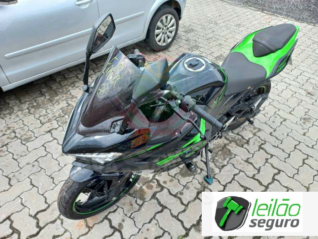 LOTE 019 KAWASAKI/NINJA 400 